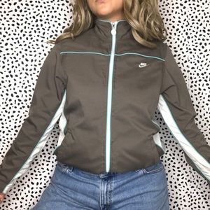 NIKE TRACK JACKET 🦋🦋